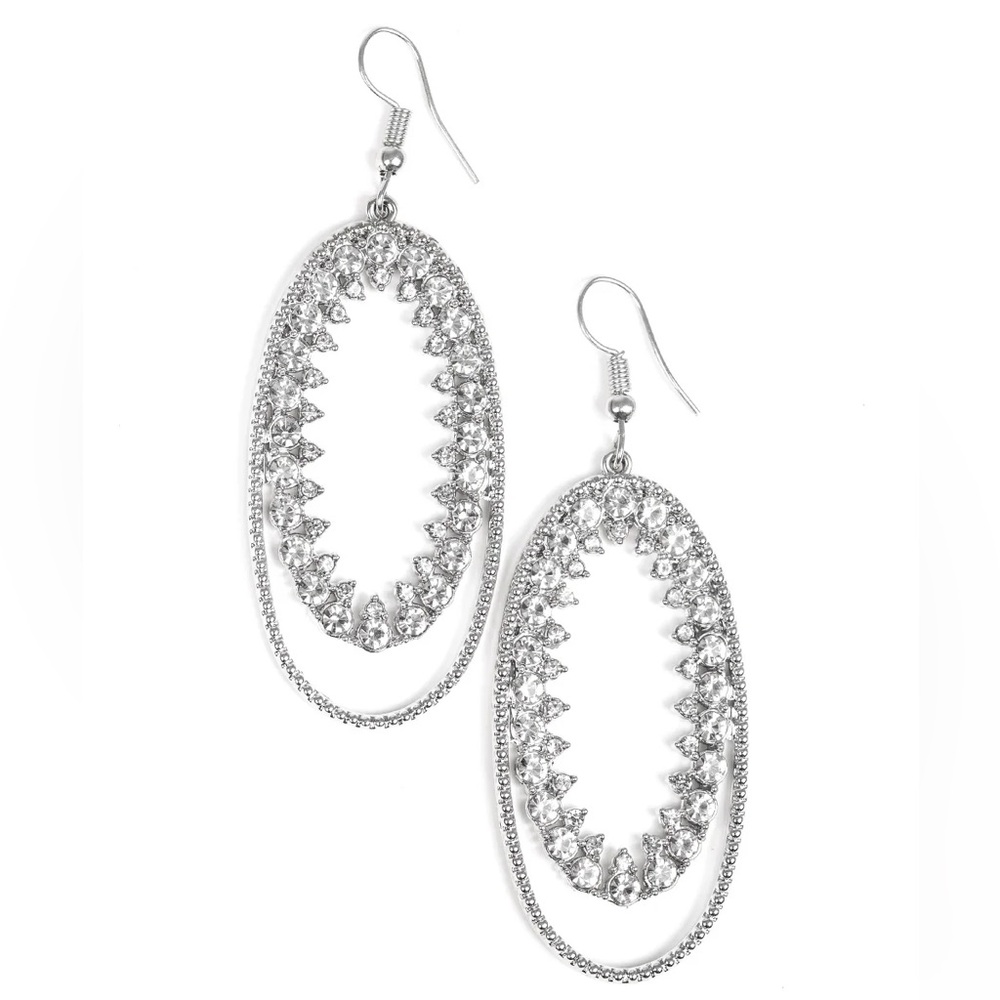 Paparazzi - Marry Into Money Earrings - Picture 2 of 5